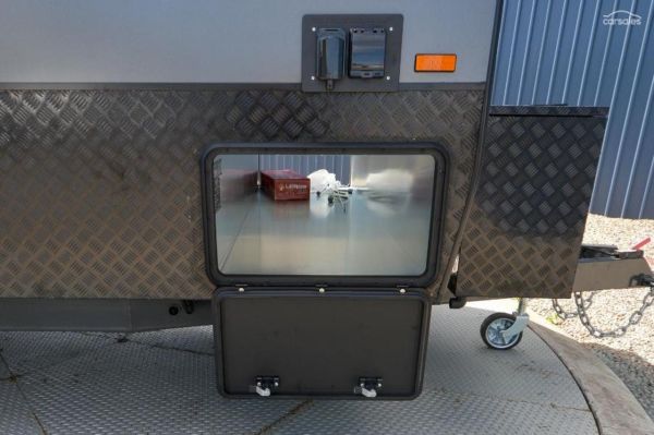 2025 Design RV Forerunner V10 image