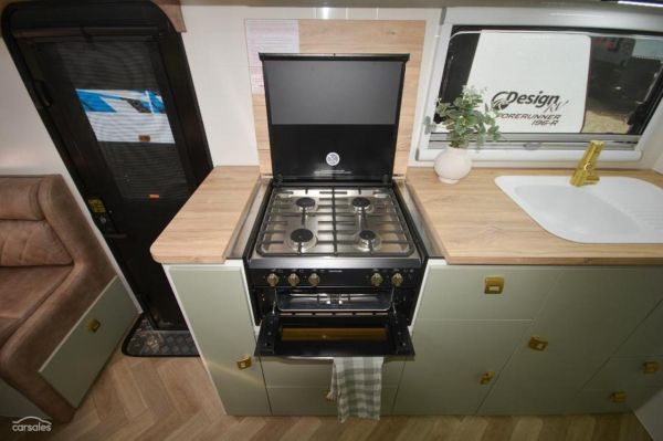 2025 Design RV Forerunner V10 image