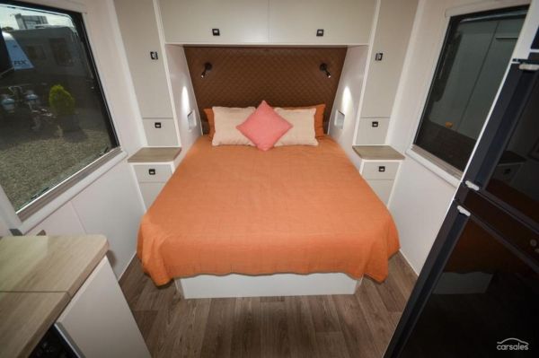 2025 Design RV Forerunner V-3 image