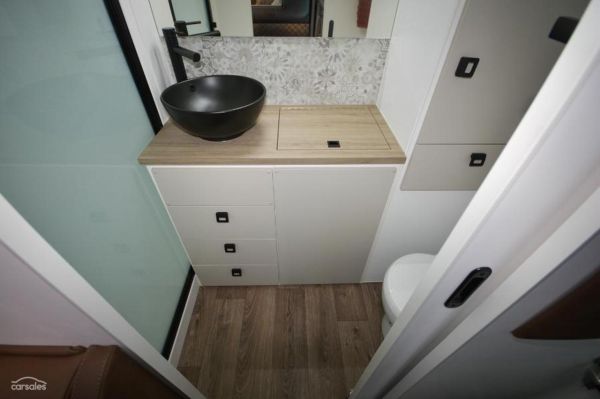 2025 Design RV Forerunner V-3 image