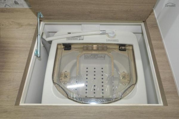 2025 Design RV Forerunner V-3 image