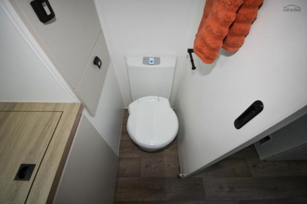 2025 Design RV Forerunner V-3 image