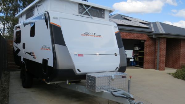 2024 Golf 499 Savanna Pop Top image