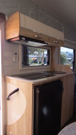 2024 Golf 499 Savanna Pop Top image