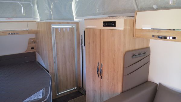 2024 Golf 499 Savanna Pop Top image