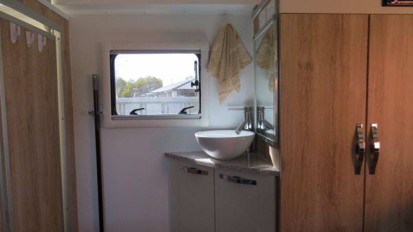 2024 Golf 499 Savanna Pop Top image