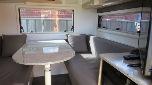 2024 Golf 499 Savanna Pop Top image