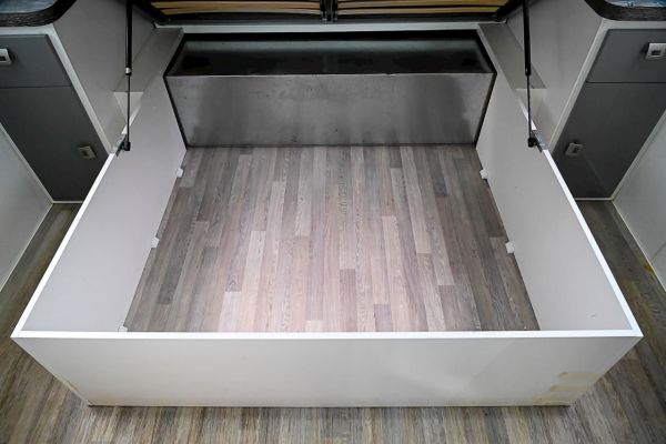 2021 Design RV Forerunner 5.2 Caravan image