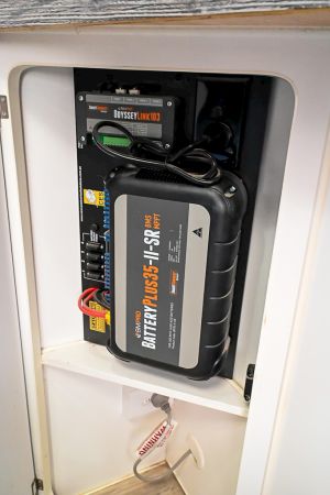 2021 Design RV Forerunner 5.2 Caravan image