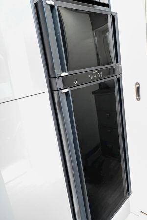 2021 Design RV Forerunner 5.2 Caravan image