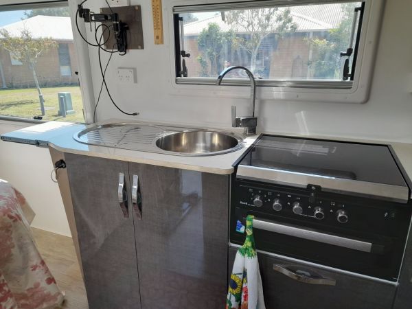 2023 Avan ASPIRE 555 Caravan image