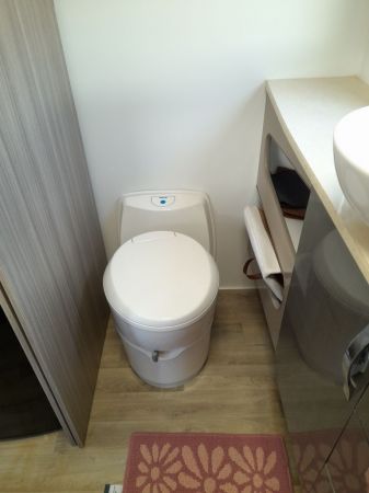 2023 Avan ASPIRE 555 Caravan image