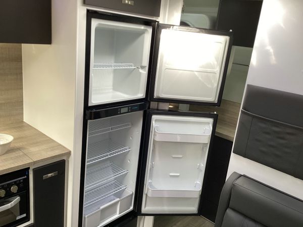 2025 Essential A Class V1-0 Caravan 17'4 image