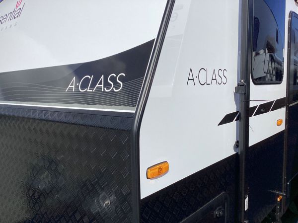 2025 Essential A Class V1-0 Caravan 17'4 image