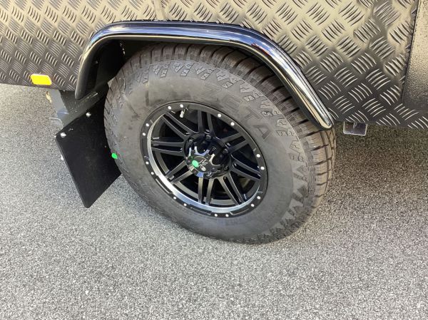 2025 Essential A Class V1-0 Caravan 17'4 image