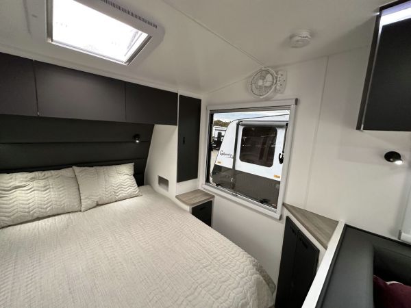 2025 Design RV Odyssey V1-1 Caravan 18'8 image