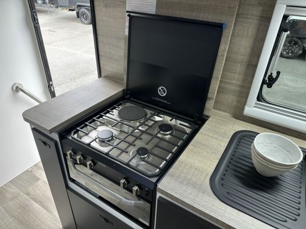 2025 Design RV Odyssey V1-1 Caravan 18'8 image