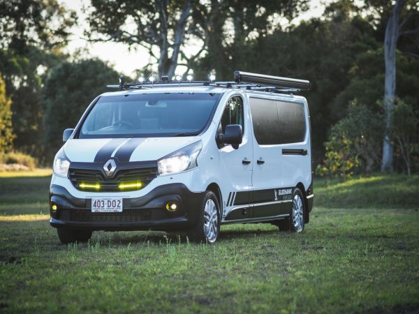 2015 Renault Trafic, Gleehawk Free Camp Campervan image