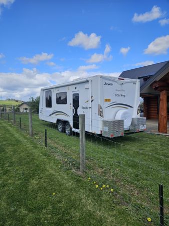 2013 Jayco Sterling 21.65-7 Caravan image