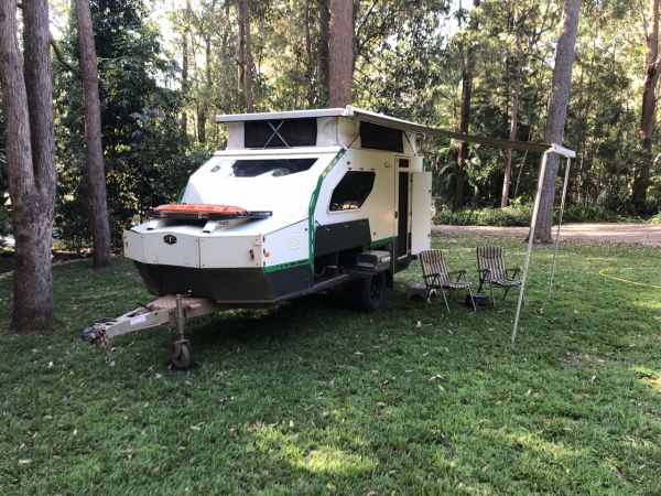 2012 Track Trailer Track Trailer Topaz Series 2 Caravan image