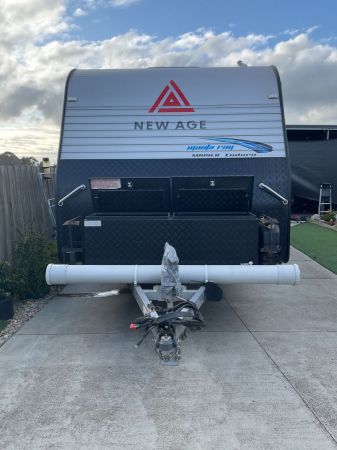 2018 New Age Manta RayMR19ER Enduro Semi Off Road Caravan image