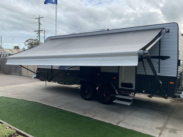 2018 New Age Manta RayMR19ER Enduro Semi Off Road Caravan image