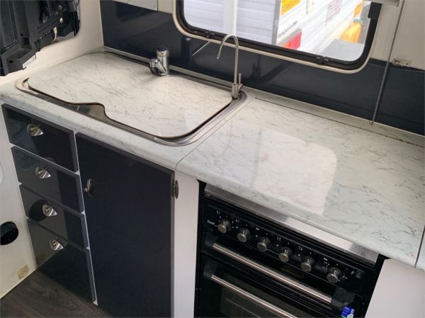 2018 OLYMPIC Marathon Caravan Kingfisher 18ft image