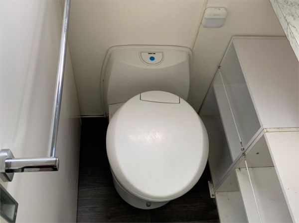 2018 OLYMPIC Marathon Caravan Kingfisher 18ft image