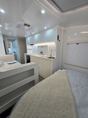 2025 Crusader Dreamhaven Other 20 SERIES TOURLINE image