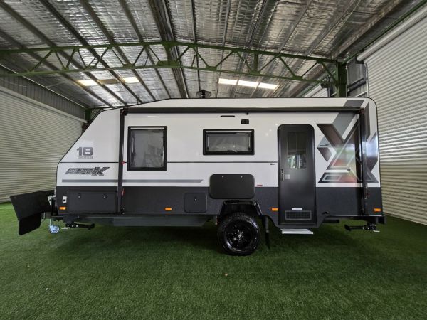 2025 Crusader Dreamhaven Other 18 SERIES SUPERX image