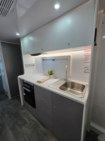 2025 Crusader Dreamhaven Other 18 SERIES SUPERX image