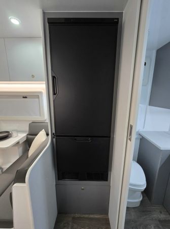 2025 Crusader Dreamhaven Other 18 SERIES SUPERX image