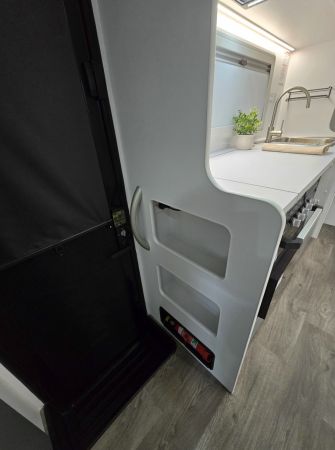 2025 Crusader Dreamhaven Other 18 SERIES SUPERX image