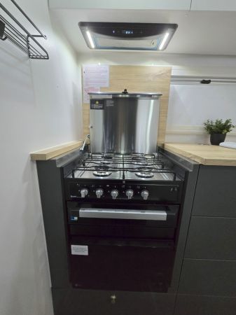 2025 Crusader Dreamhaven FAMILY 21 SERIES SUPERX image