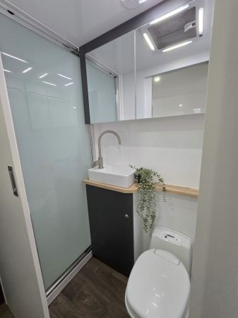 2025 Crusader Dreamhaven FAMILY 21 SERIES SUPERX image