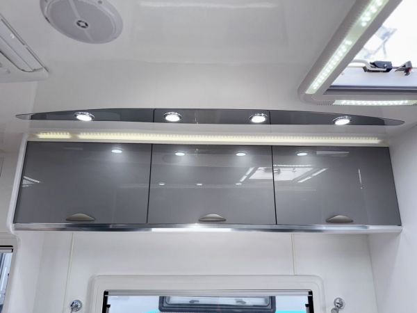 2021 Crusader Excalibur Nobleman Couples Recliner Caravan image