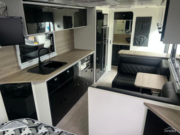 2023 Design RV CRX Semi Off Road Van 5-2, 20'6'' image