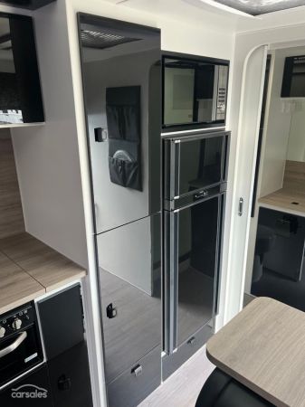 2023 Design RV CRX Semi Off Road Van 5-2, 20'6'' image