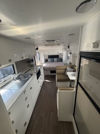 2017 Concept Innovation 620M Caravan image