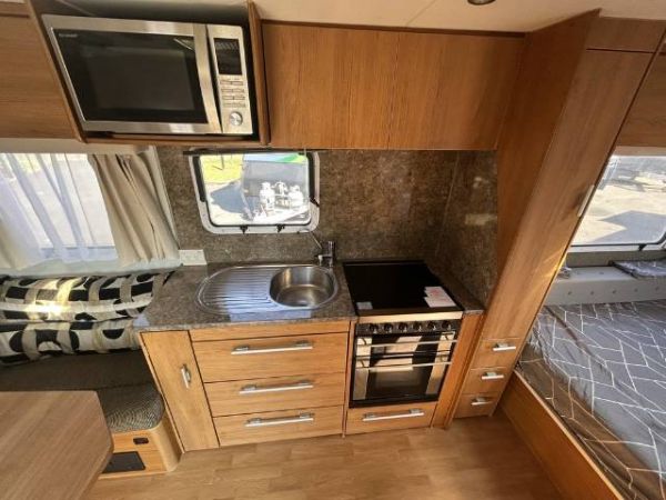 2010 Jayco Sterling - Caravan 21.65-3 image