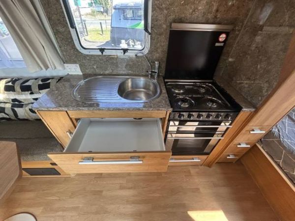 2010 Jayco Sterling - Caravan 21.65-3 image