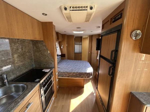 2010 Jayco Sterling - Caravan 21.65-3 image