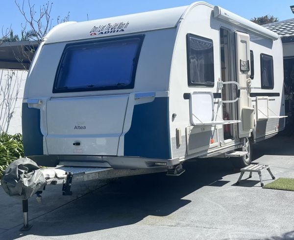 2018 Adria Altea 552 Up Sport Touring Caravan image