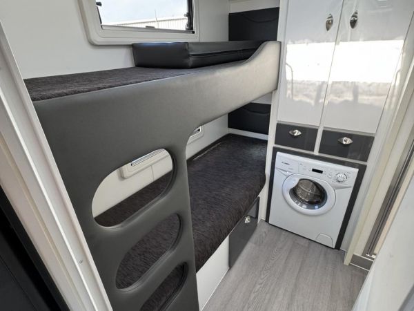 2018 Retreat FRASER Off Road Caravan image