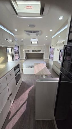 2023 Essential Outlander V4 Caravan image