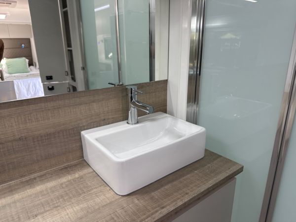 2025 Design RV Getaway Caravan V7.7 - 21'8 image