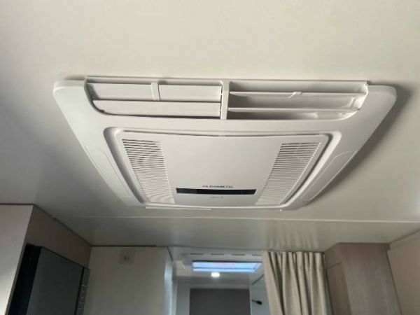 2024 Jayco Journey Outback Caravan 19.61-3OB image