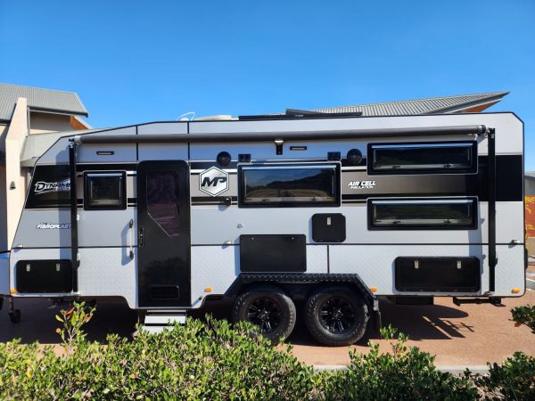 2022 Masterpiece DYNAMIC Caravan image