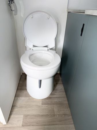 2022 TITANIUM Hardcore Caravan image