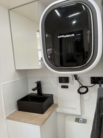 2025 Auswide Couples 20.6' Caravan image